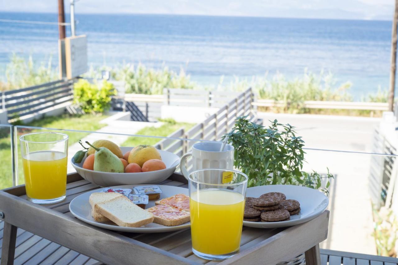 Theros Suites Dhiminio Eksteriør billede